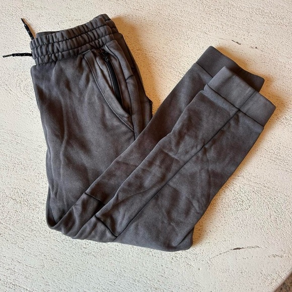 Gap Fit Teen Boy’s Active Sweatpants Size L (10/11) Gray - Excellent Condition - Picture 3 of 7